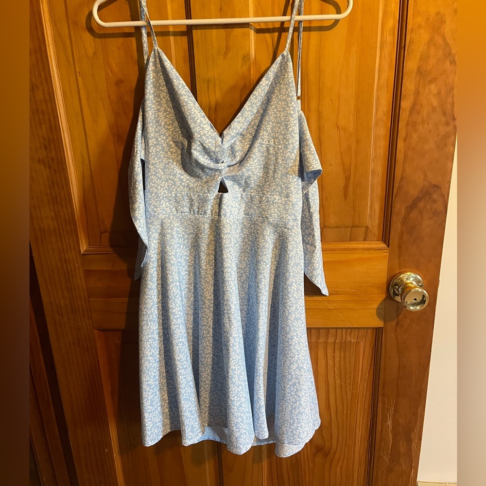 Women’s dress